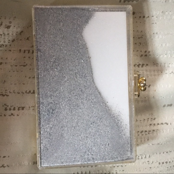 Ashlyn’d Gold & Silver Sparkle Clutch - Picture 3 of 7